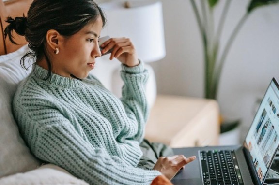 Lucrative Side Hustles to Make $300 a Day