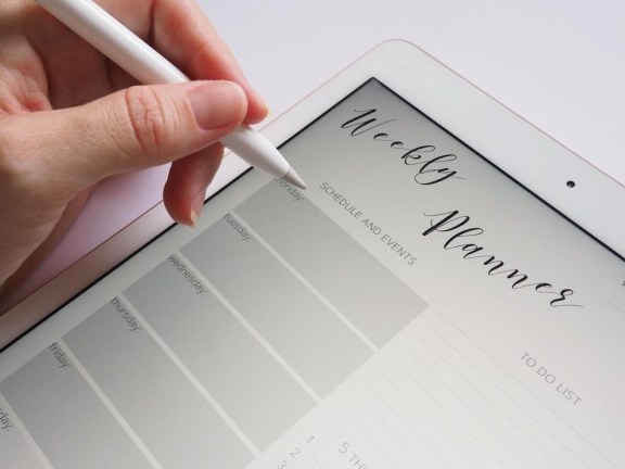 The ultimate guide: how often should a beginner blogger post?