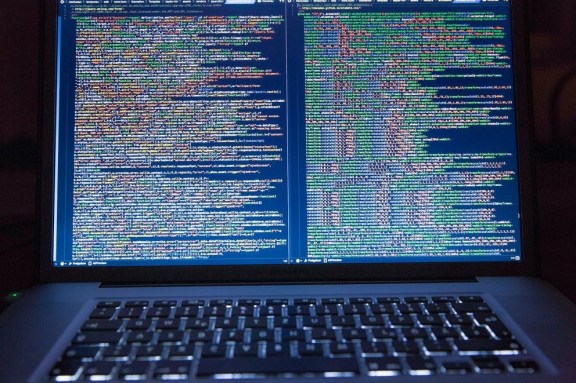 Choosing the Right Programming Language for AI Development